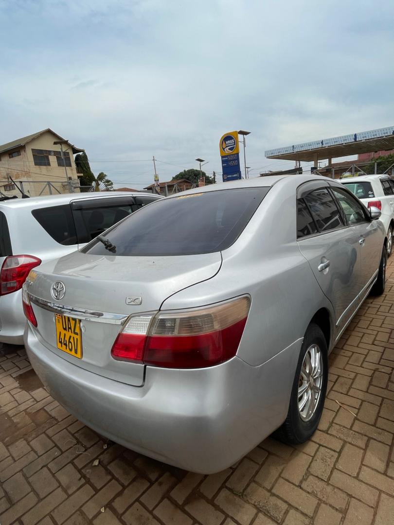 Toyota Premio (X Trim)