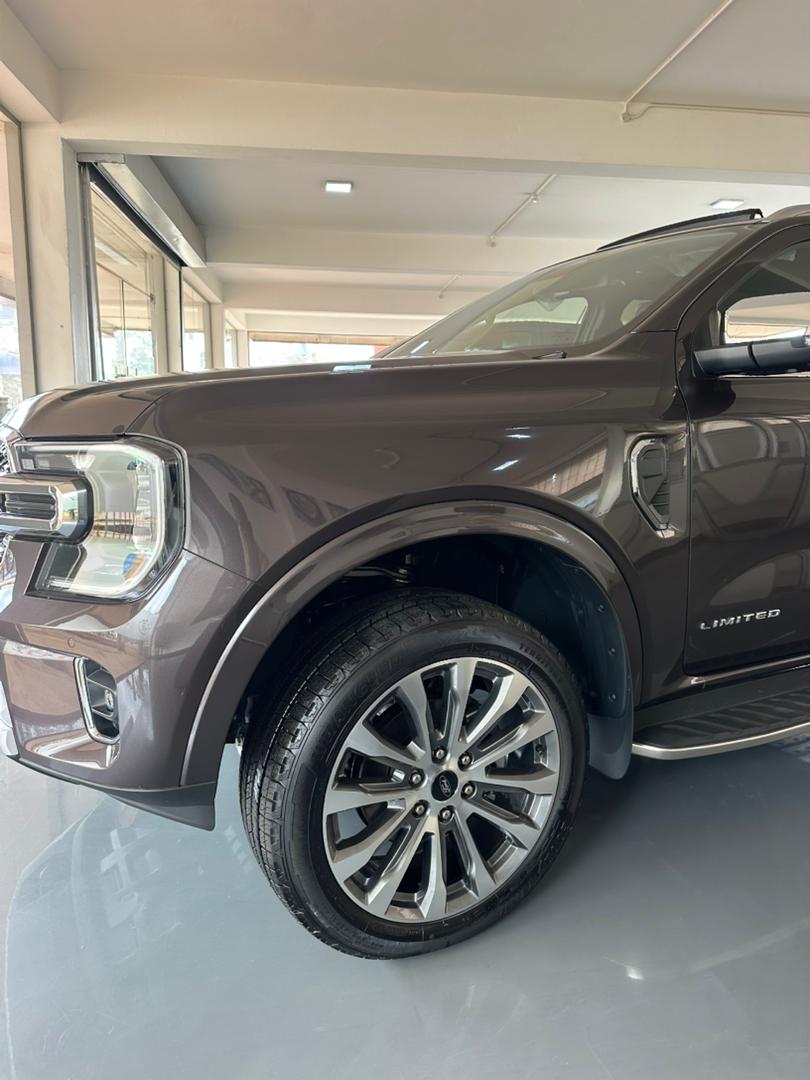Ford Everest (Limited Trim)